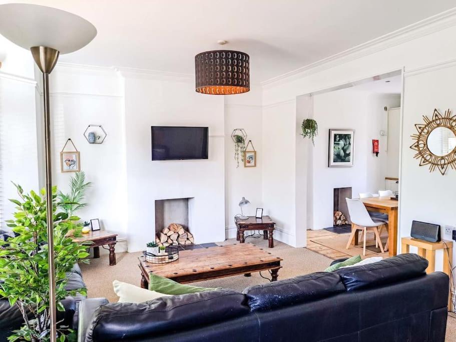 Apartament 3 Bed Flat Near To Cardiff And Cardiff Bay Zewnętrze zdjęcie
